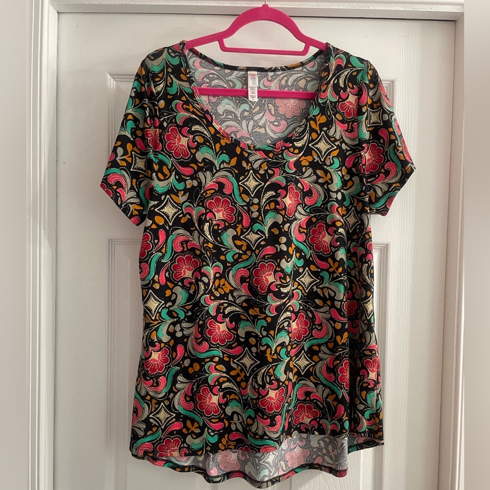 Lularoe XL Floral Classic Tee